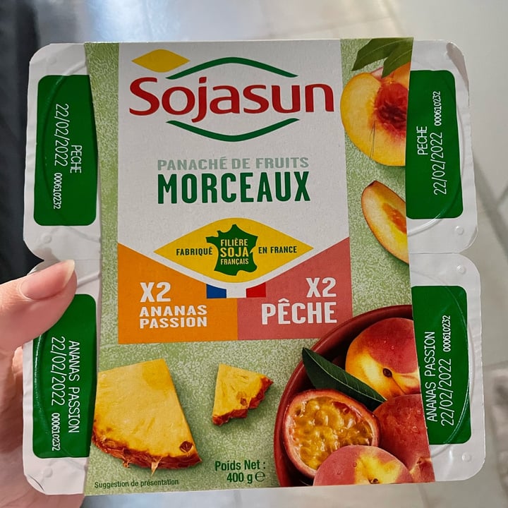 review photo of Sojasun Yogurt ai pezzi di frutti della passione ed ananas e alle pesche shared by @yuumiru on 30 Jan 2022 - review