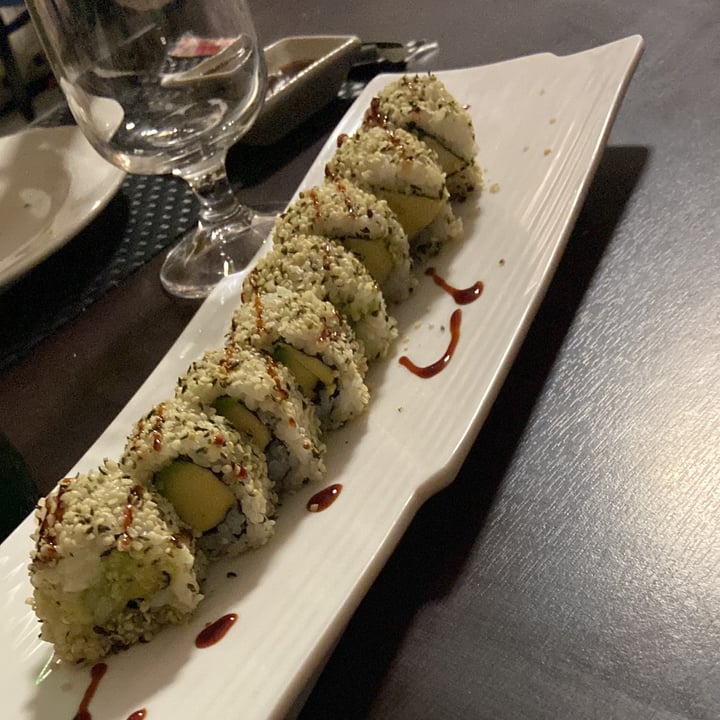 photo of Asia Fusion Sushi Uramaki veg shared by @laschiena on  22 Aug 2022 - review