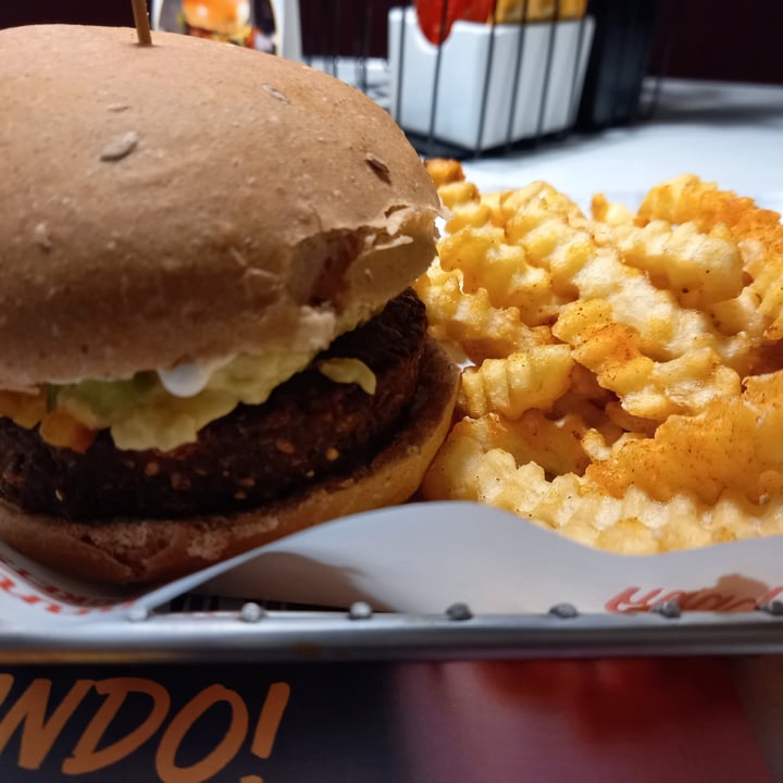 photo of Johnny Rockets Avocado vegan shared by @danimarques on  23 Jul 2021 - review