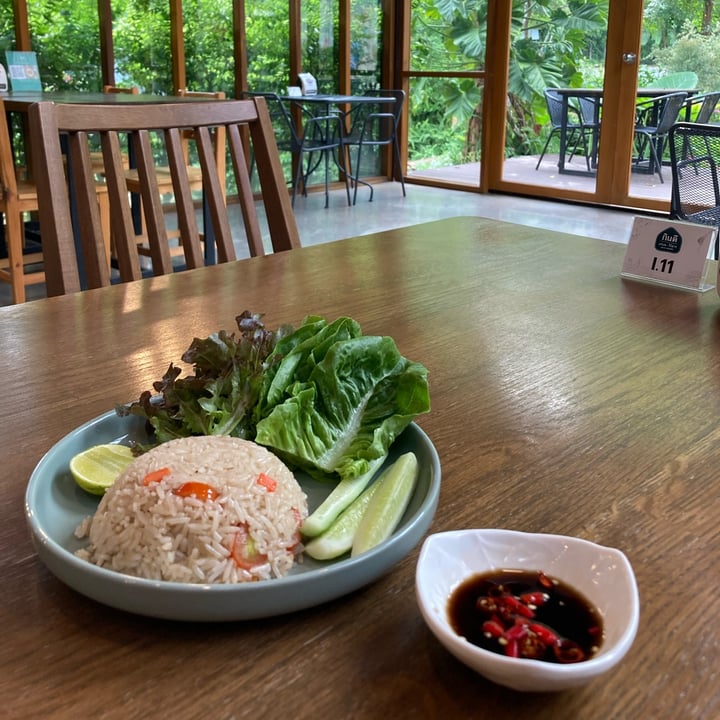 photo of กินดีอร่อยไร้สาร เขาใหญ่ Gin-D Organic Eatery Thai Fried Rice shared by @alytevasin7 on  24 Jun 2022 - review