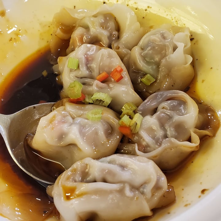 photo of 尚齋 Deluxe Veggie Spicy Dumplings shared by @wafflerica on  28 Jun 2020 - review
