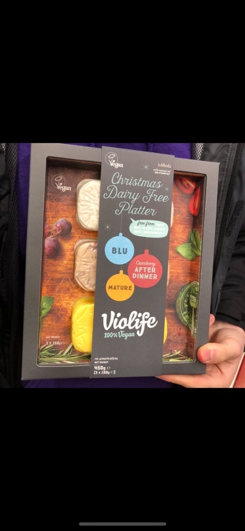 review photo of Violife Christmas Dairy Free Platter shared by @mybasicveganlife on 29 Dec 2019 - review