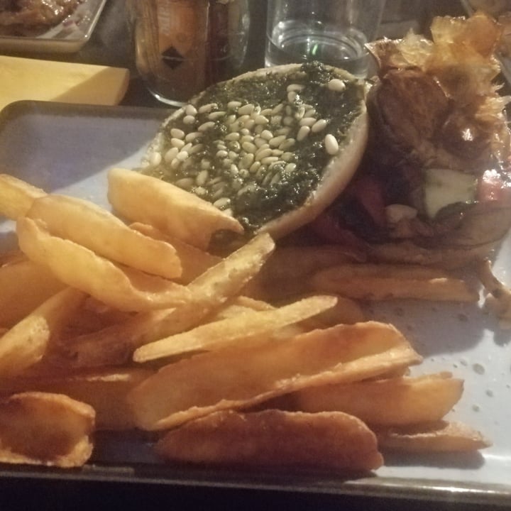 photo of Sapore al Pigneto Burger Vegano shared by @ilariailaria11 on  29 Jun 2022 - review