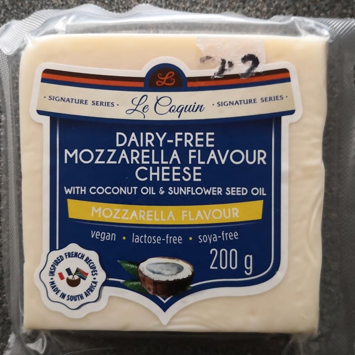 photo of Le Coquin Dairy Free Mozzarella Flavor Cheese with Coconut Oil & Sunflower Seed Oil shared by @liezle on  12 Jun 2020 - review