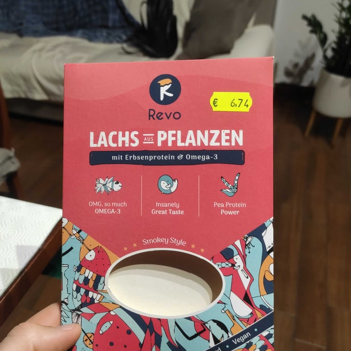 photo of Revo Foods Lachs aus Pflanzen shared by @matteoargenti on  01 Apr 2022 - review