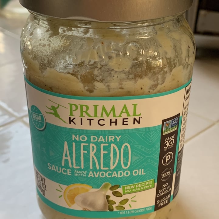 photo of Primal Kitchen Alfredo Sauce with Cashew Butter shared by @jillokeeffe on  29 Mar 2022 - review