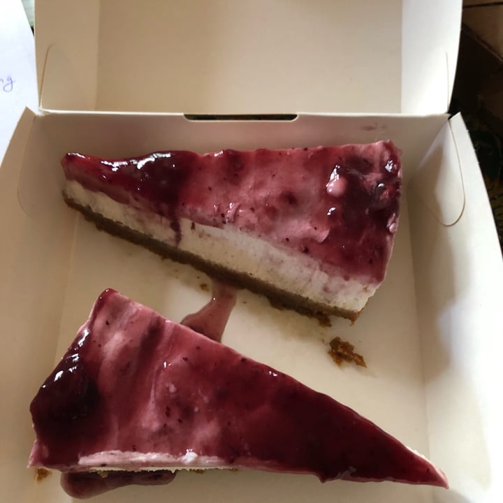 photo of Vegrano Cheesecake Vegan shared by @mhamidian on  19 Aug 2022 - review