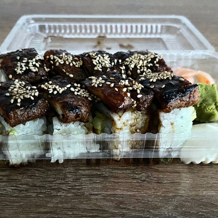 photo of Herbivore Unagi Maki shared by @crunchybroccoli on  18 May 2021 - review