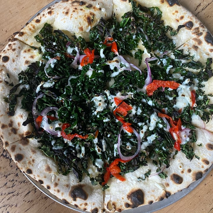 photo of Left Handed Giant Brewpub Kale white pizza shared by @megelyse1130 on  08 Apr 2022 - review
