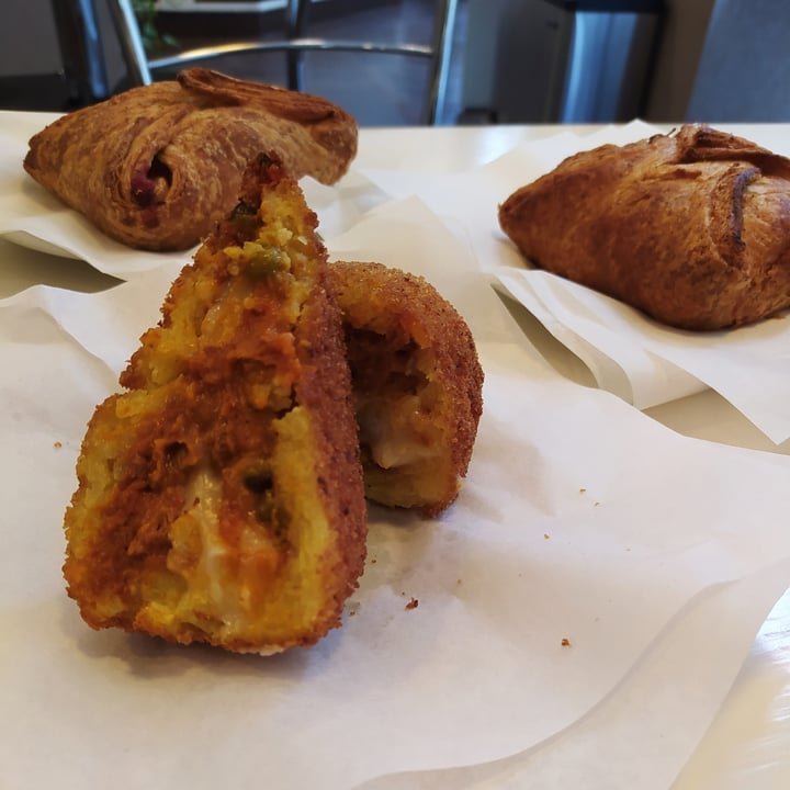 photo of Bar Dolcezza di Cuscunà Temistocle Cipollina Vegana shared by @lanonnavegana on  21 Sep 2021 - review