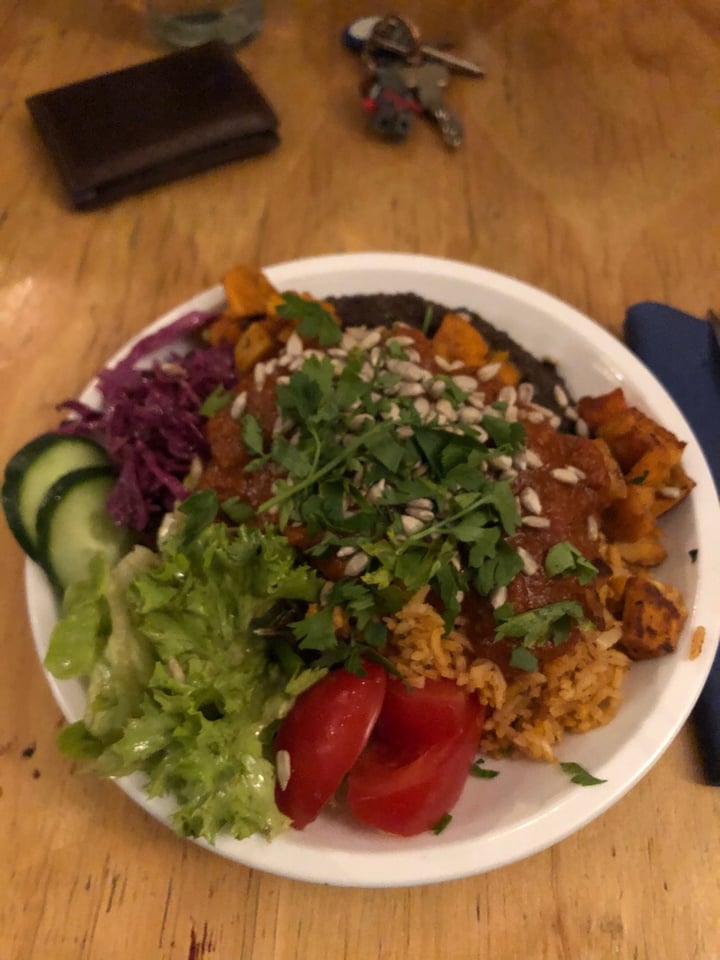 photo of Kombüse - Vegetarische Küche Beluga Bowl shared by @jaga94 on  13 Jul 2019 - review