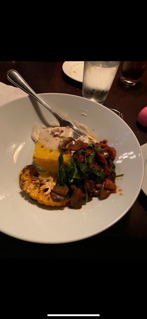 review photo of Mama Melrose's Ristorante Italiano Polenta cake shared by @abyborra on 23 Mar 2020 - review