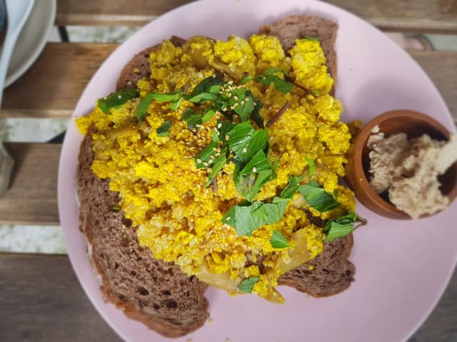 Photo of the dish “Tofu Scramble with Quinoa”