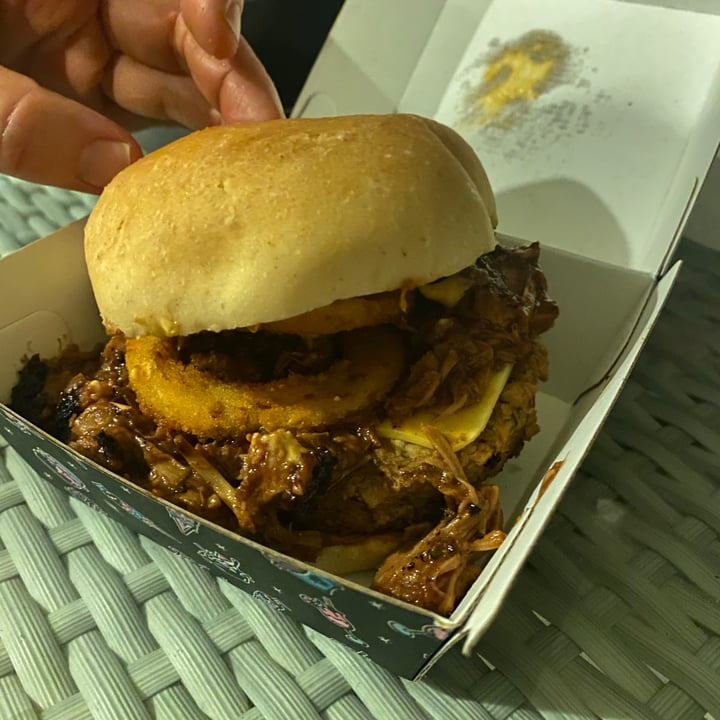 review photo of Milky Lane Newstead Smokey BBQ Vegan Burger shared by @tdk76 on 13 Feb 2021 - review