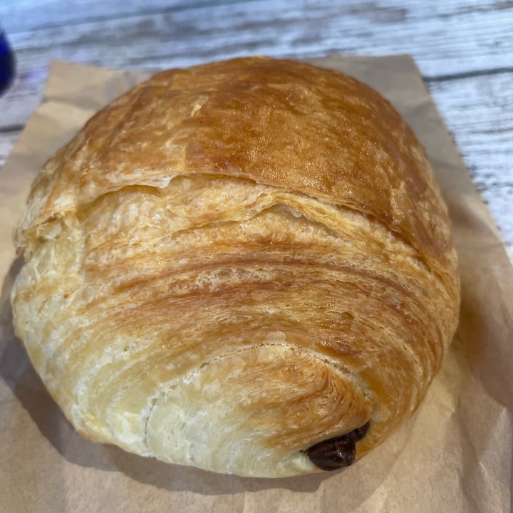 photo of Innocent Yesterday Pain au chocolat shared by @veganfoodcrazy on  09 Nov 2022 - review