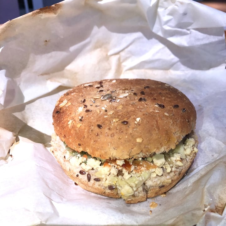 review photo of Costumbres Argentinas Sandwich Vegan shared by @valenmazzolaa on 19 Oct 2021 - review