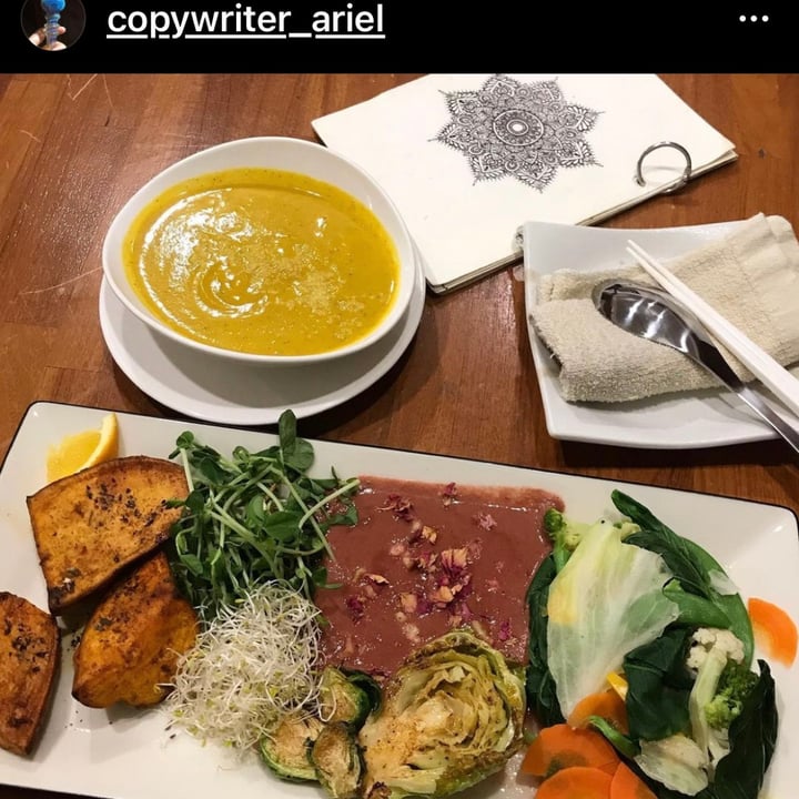 review photo of 諦・VEGANISM 共響空間 超好吃但忘記餐點名 shared by @gethigh410 on 28 Nov 2020 - review