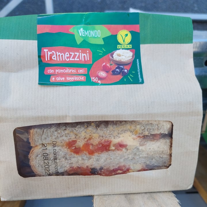 review photo of Vemondo Tramezzini con Pomodorini, Ceci e Olive Taggiasche shared by @pino13 on 25 Sep 2022 - review