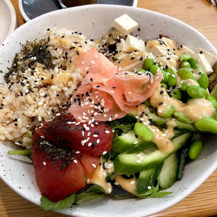 photo of Shift Eatery Poke Bowl shared by @ronirios on  21 Jun 2021 - review