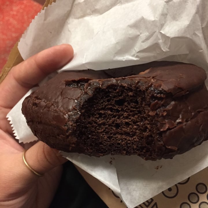 photo of Doughnut Plant Dark Chocolate Sourdoughnut shared by @awinter141 on  11 Sep 2019 - review