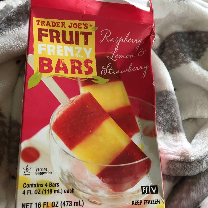 photo of Trader Joe's Fruit frenzy bars shared by @allycat38 on  17 Aug 2021 - review