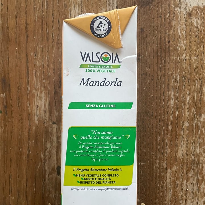review photo of Valsoia Latte di mandorla shared by @caramedo on 08 Dec 2021 - review