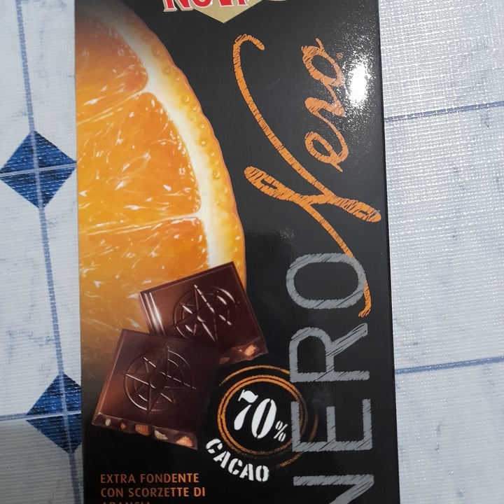 review photo of Novi Extra fondente scorzette arancia e mandorle shared by @yeonjunwi on 30 Oct 2022 - review