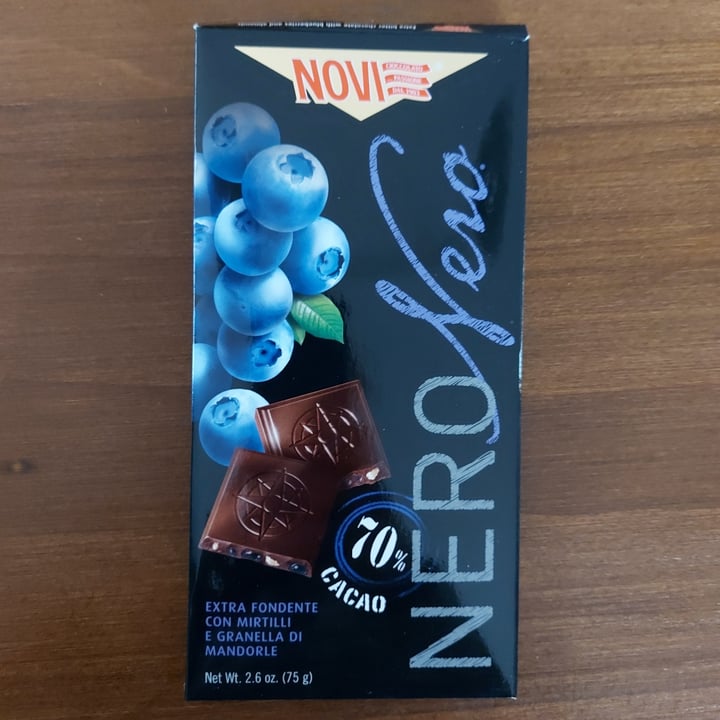 review photo of Novi Cioccolato Fondente 70% Con Mirtilli e Granella di Mandorle shared by @leeeeeti on 13 Mar 2022 - review