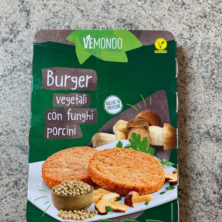 review photo of Vemondo 2 burger ai funghi shared by @martinabg on 28 Apr 2022 - review