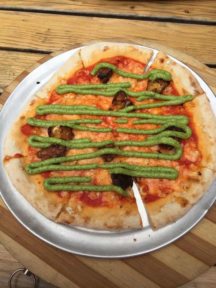 photo of PickyWops Tempeh And Pesto Pizza shared by @alicia9 on  09 Aug 2019 - review