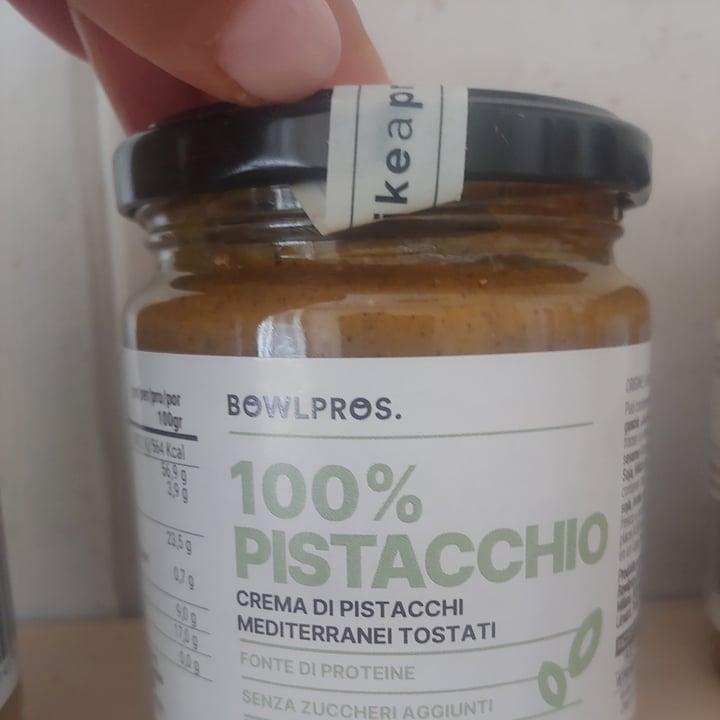photo of Bowlpros 100% Pistacchi shared by @adnoiballeb on  20 Sep 2022 - review