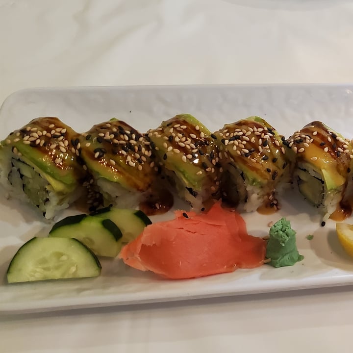 photo of Chef Kenny's Vegan Asian Cuisine vegan Hawaii roll shared by @eriluc on  19 Jul 2022 - review