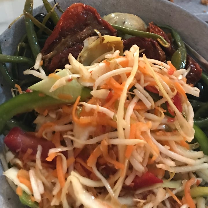 photo of Vertigo - Plant Based Eatery - Cross Street Mixed Bowl shared by @vybesarah on  27 Sep 2021 - review