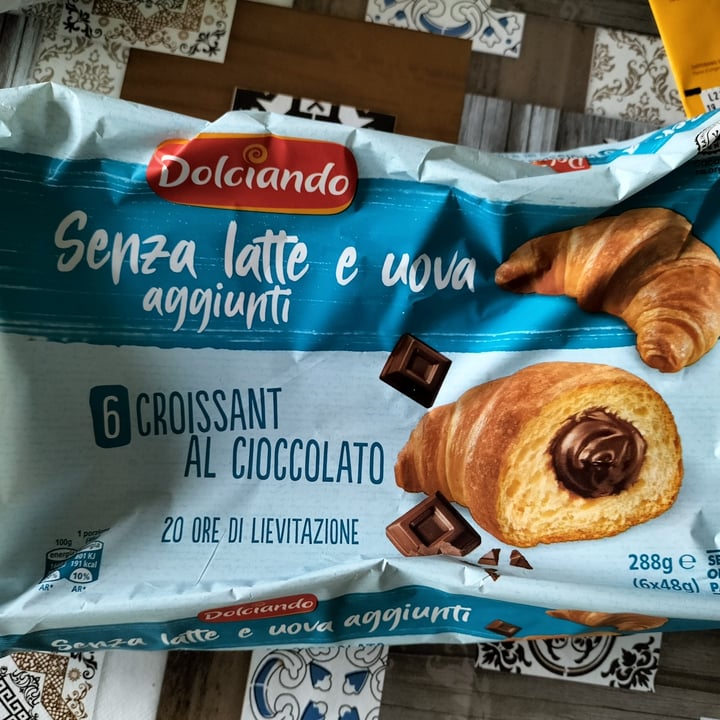 photo of Dolciando Croissant Al Cioccolato Senza latte e uova aggiunti shared by @terry2003 on  16 Apr 2022 - review