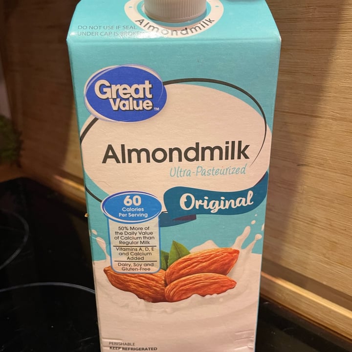 photo of Great Value  Unsweetened Almond Milk shared by @adventurecat on  28 May 2022 - review
