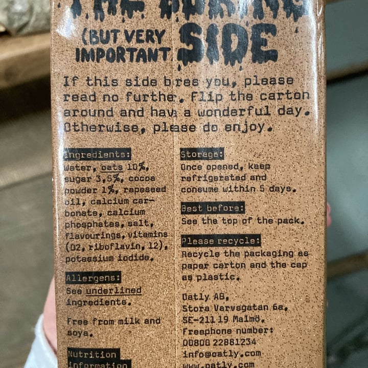 review photo of THE ORIGINAL OAT-LY! oatly al cacao shared by @rozannecalitz on 08 Jul 2022 - review