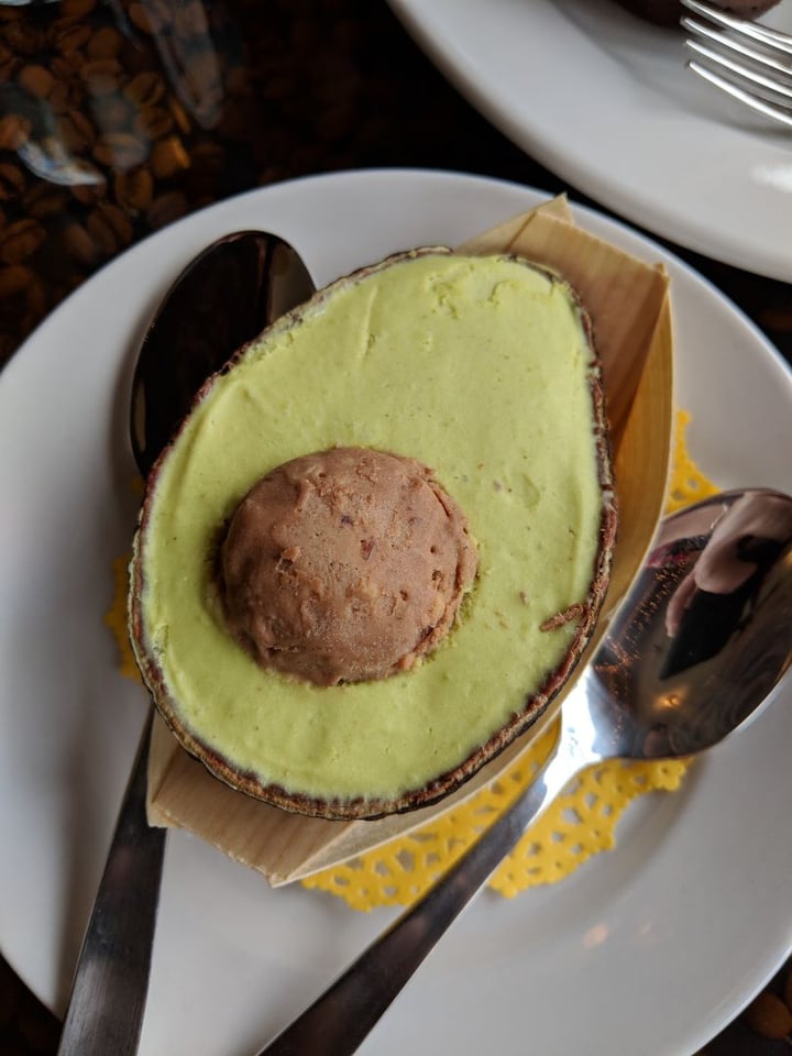 review photo of Rawnaissance Desserts Mini cheesecake desserts shared by @rwgonza on 23 Feb 2019 - review