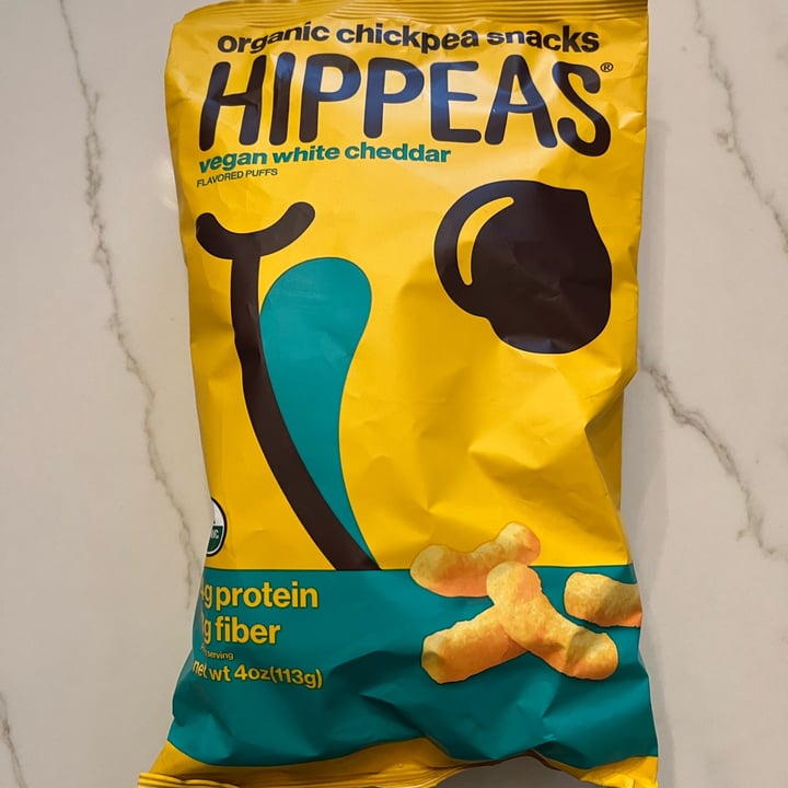 photo of Hippeas Vegan white cheddar hippeas shared by @northmeetssouth on  14 Jun 2022 - review