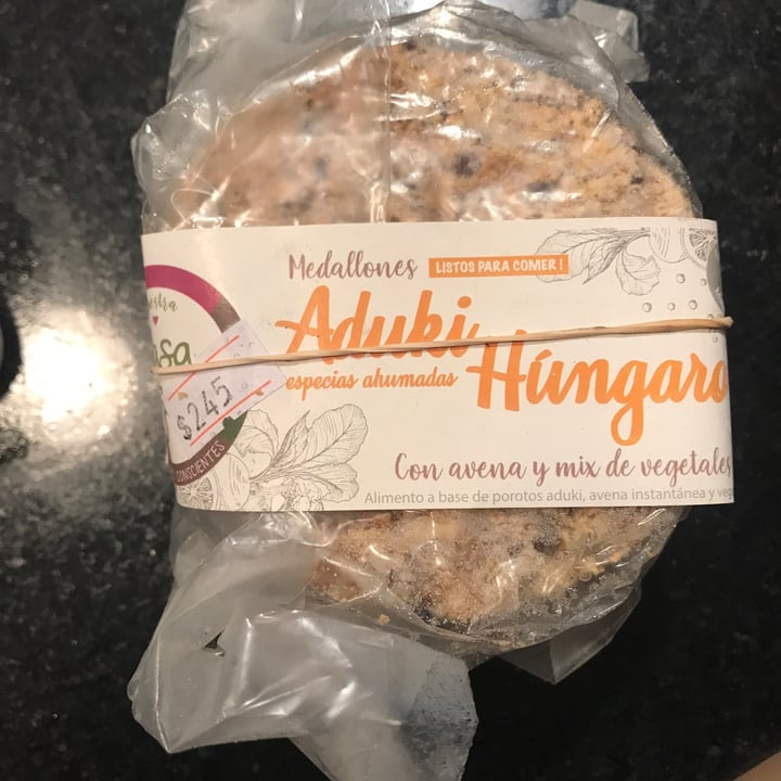 review photo of Casa Vegana Medallones De Aduki húngaro shared by @lauragorbatt on 03 Feb 2021 - review