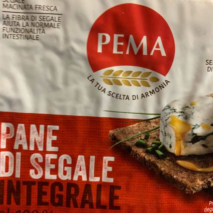 photo of Pema Pema pane di segale integrale shared by @piojia on  22 Apr 2022 - review