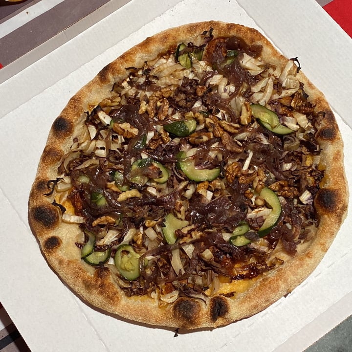photo of 85.pizza Pizza Vegana Rossa shared by @isabella2409 on  25 Mar 2022 - review