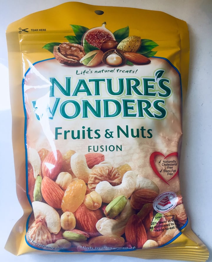 photo of Nature's Wonders Fruits and Nuts Fusion shared by @plantbasedlifestyle on  19 Jan 2020 - review