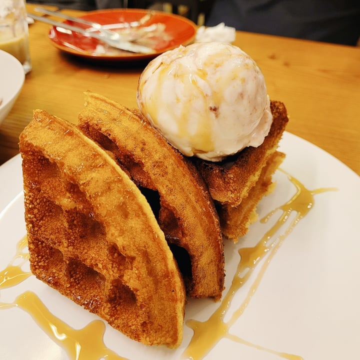 photo of Well Loft Ice Cream Waffle shared by @byobottlesg on  23 Apr 2021 - review