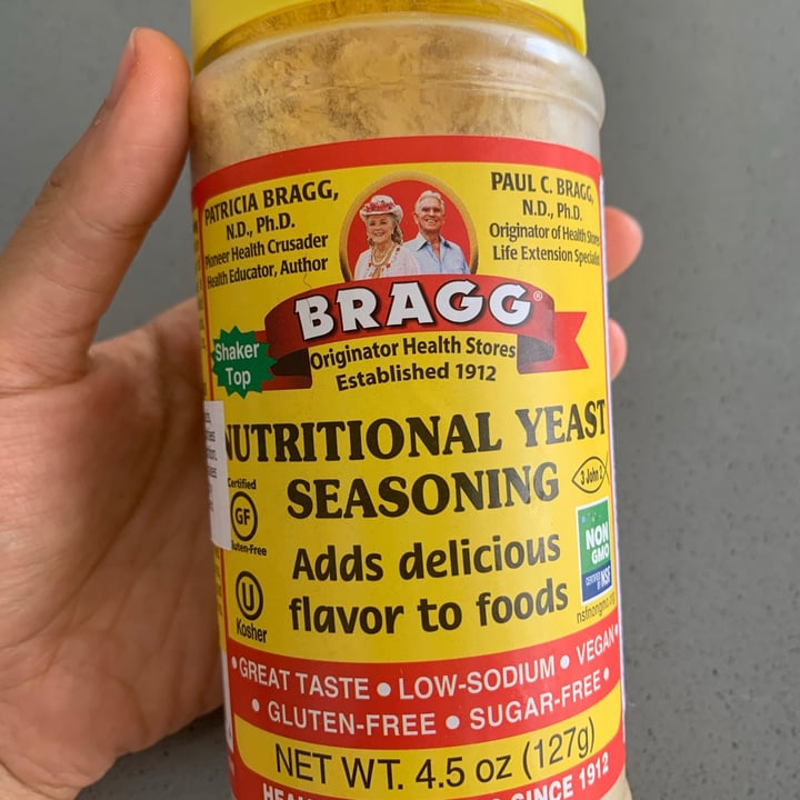 photo of Bragg Nutritional Yeast Seasoning shared by @articoke on  29 Jun 2020 - review