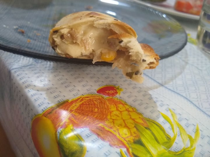 photo of Empanadas de 10 Empanadas De "Queso", Cebolla Y Choclo shared by @pamarg on  22 Dec 2019 - review