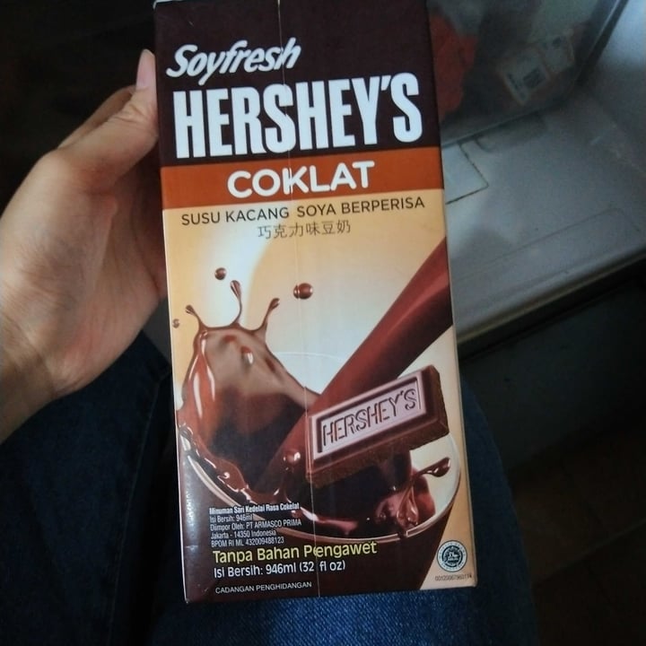 review photo of Hershey's Chocolate Soy Milk shared by @sproutys on 16 Nov 2020 - review