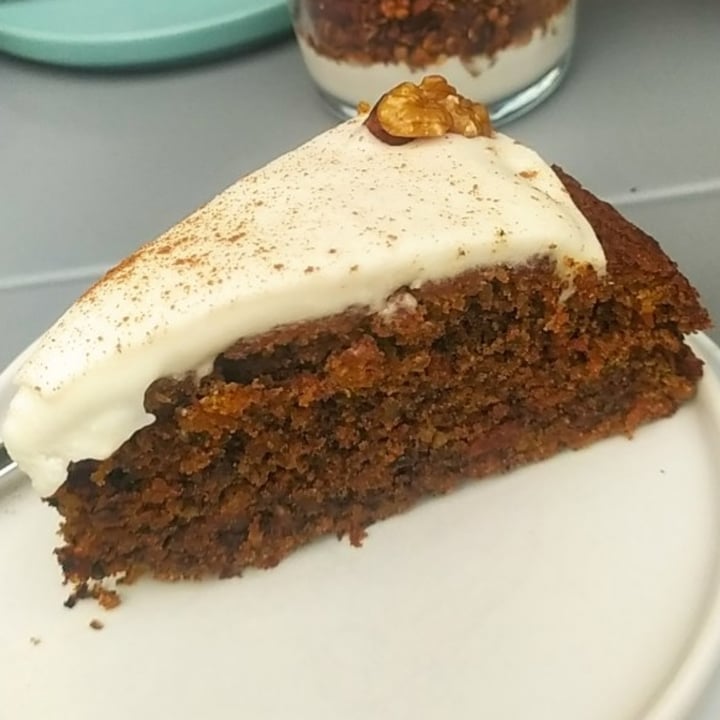 photo of Plant Base Carrot Cake shared by @bratkart0ffel on  16 Oct 2022 - review