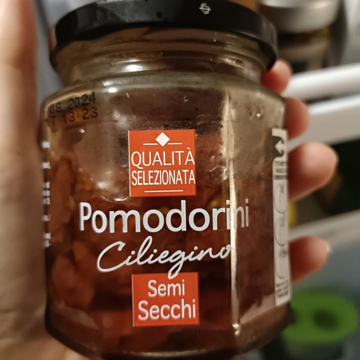 review photo of Coop Pomodorino Ciliegino di Sicilia semisecco shared by @silviavichi on 29 Mar 2022 - review