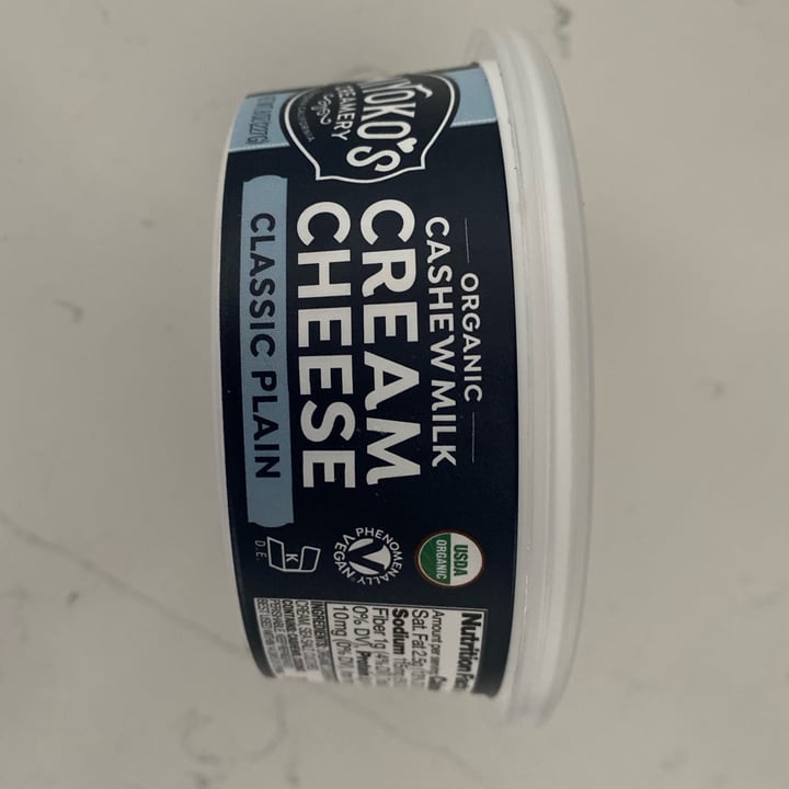 photo of Miyoko's Creamery Cream cheese shared by @rootedinlove on  03 May 2022 - review