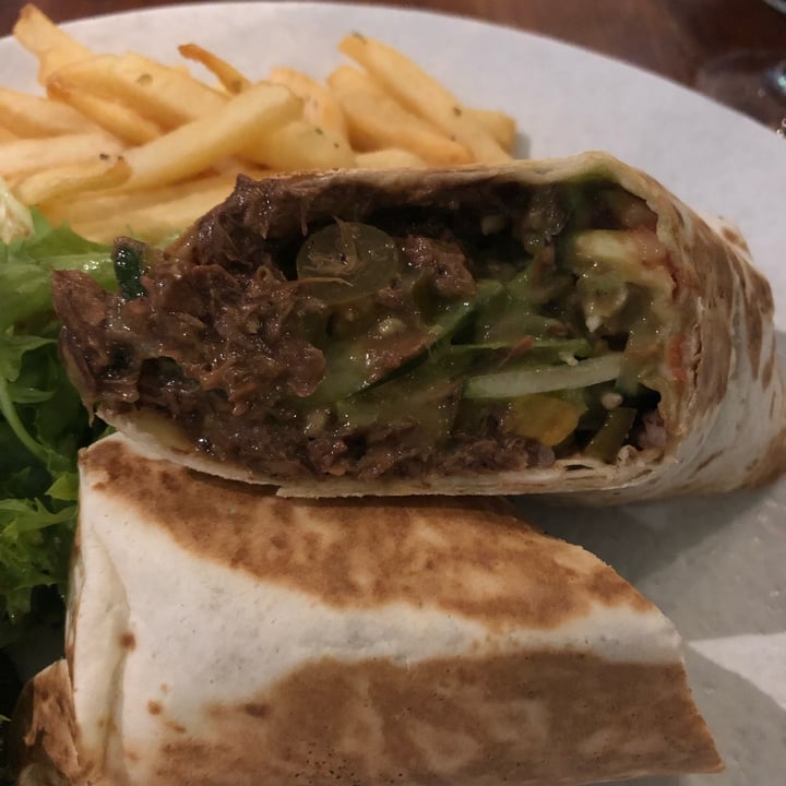 photo of ERWIN'S Gastrobar Karana Pulled ‘Pork’ Burrito shared by @aishahalattas on  05 May 2022 - review